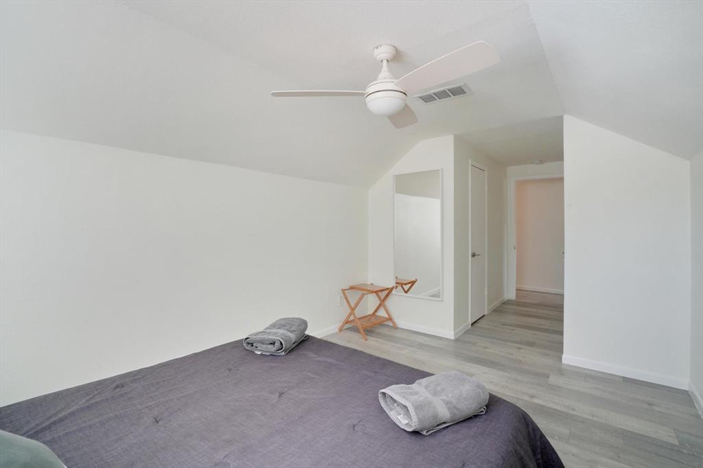 742 Austrian Road Grand Prairie, TX 75050 - Photo 23 of 38