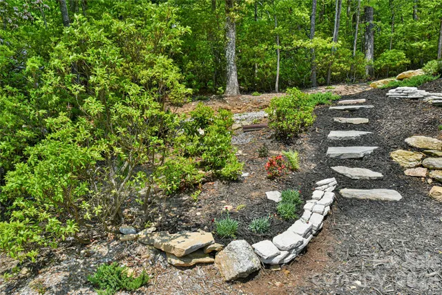 $965,000 | 41 High Cliffs Trail, Black Mountain, NC 28711