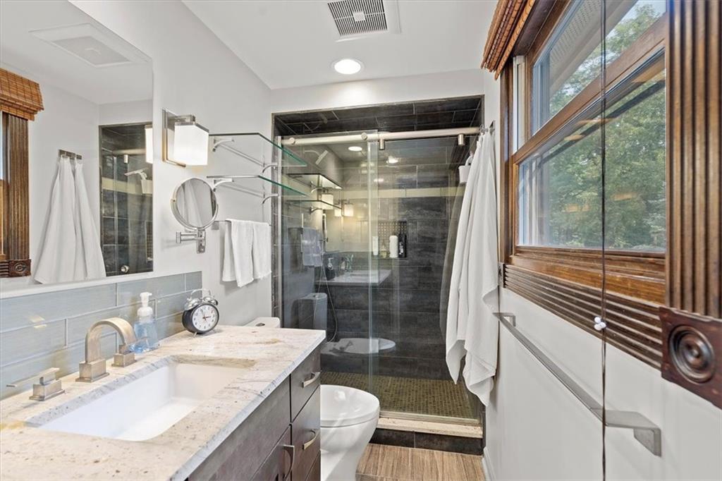 10 Highmeadow Road Pittsburgh, PA 15215 - Photo 15 of 23 Gallery Image 15