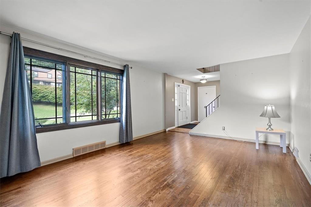 10 Highmeadow Road Pittsburgh, PA 15215 - Photo 4 of 23 Gallery Image 4