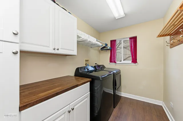 $440,000 | 181 Hillside Drive, Bolingbrook, IL 60440