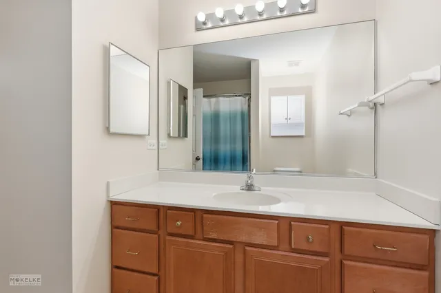 $440,000 | 181 Hillside Drive, Bolingbrook, IL 60440