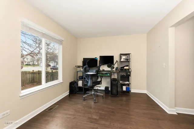 $440,000 | 181 Hillside Drive, Bolingbrook, IL 60440