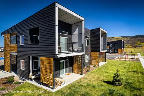 $460,000 | 138 Larkspur Avenue, Unit 402, Victor, ID 83455