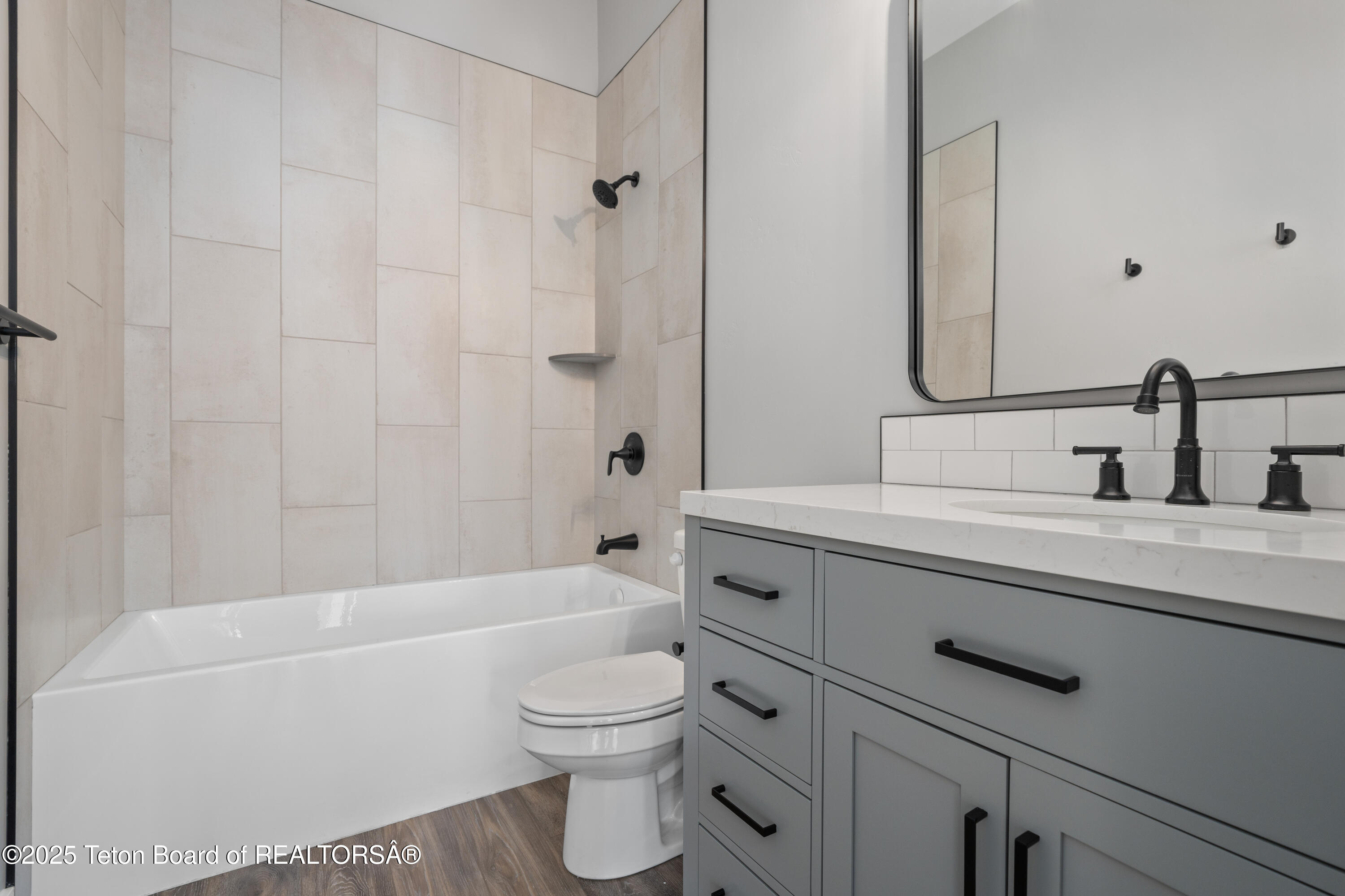 138 Larkspur Avenue, Unit 402 Victor, ID 83455 - Photo 16 of 26 138 Larkspur Ave #402-17