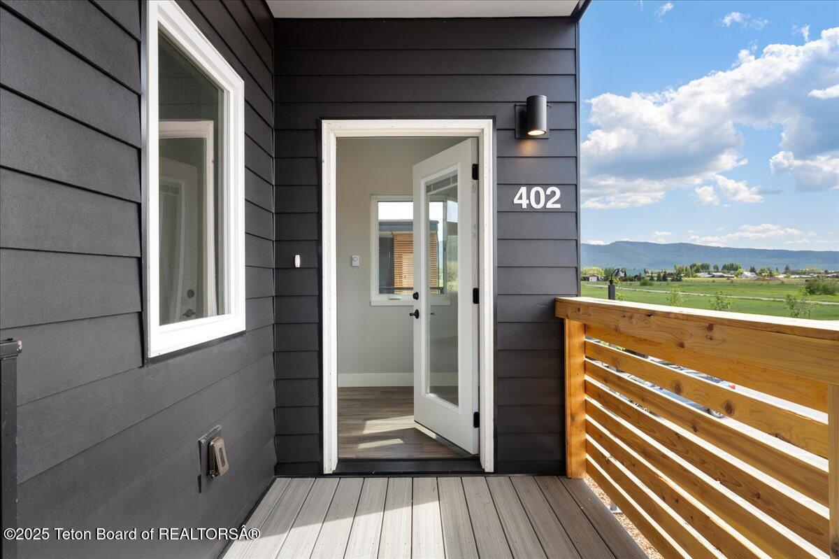 138 Larkspur Avenue, Unit 402 Victor, ID 83455 - Photo 5 of 26 02-138 Larkspur Unit 402-2