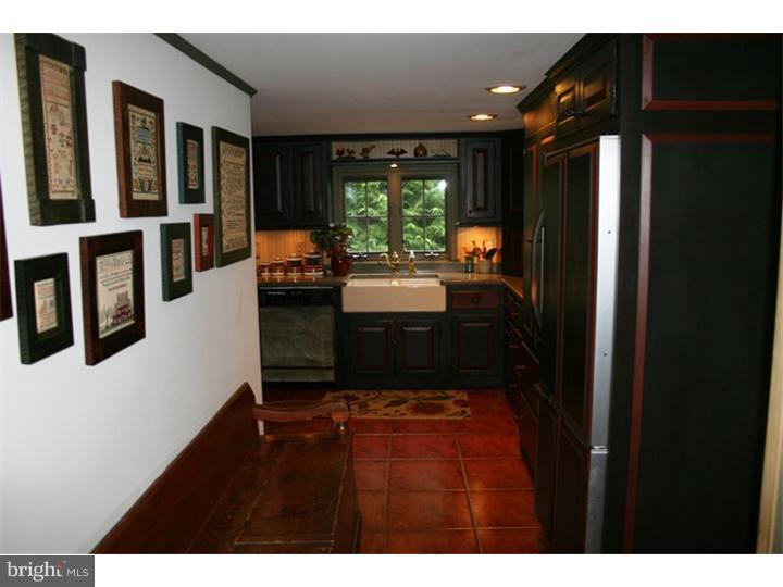 706 Brownsville Road Reading, PA 19608 - Photo 5 of 24 Gallery Image 5