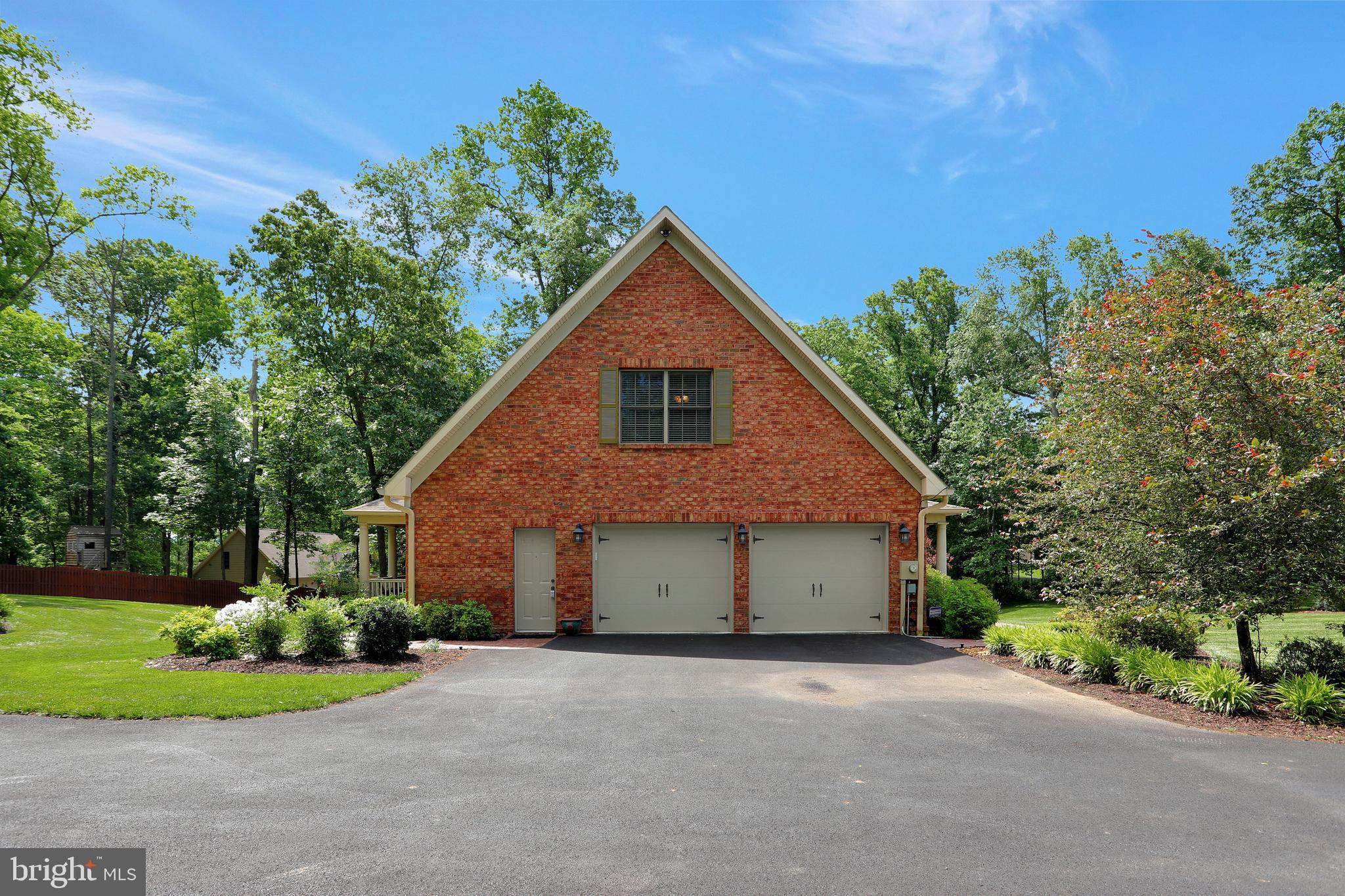 92 Earle Road Charles Town, WV 25414 - Photo 7 of 82 Gallery Image 7