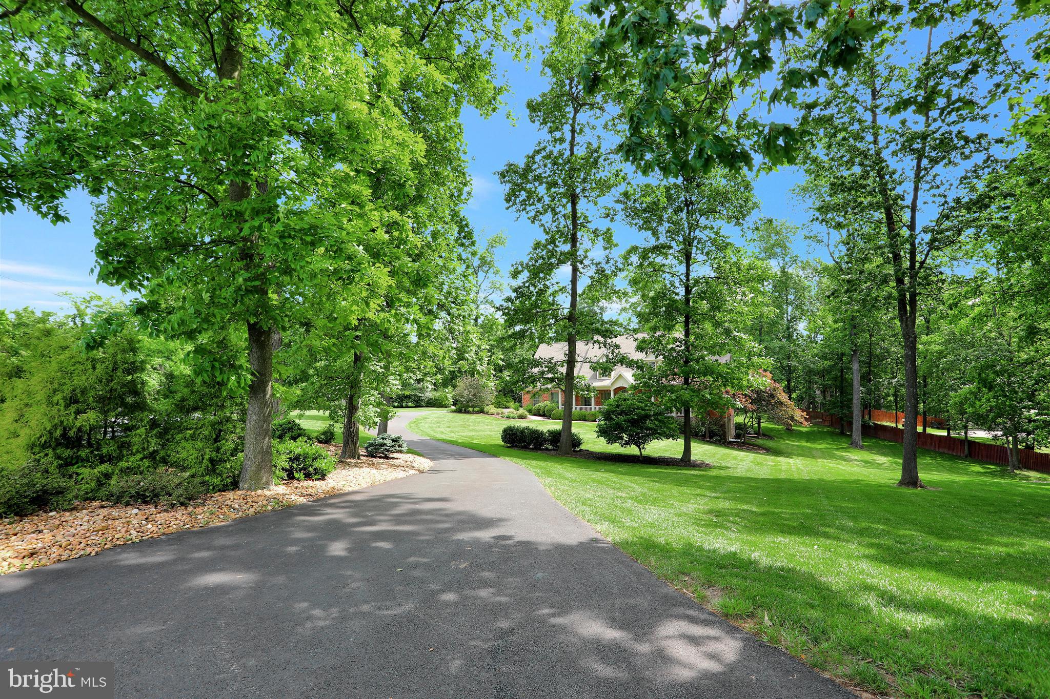 92 Earle Road Charles Town, WV 25414 - Photo 8 of 82 Gallery Image 8