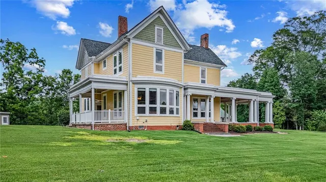 $729,900 | 2280 North Broad Street, Commerce, GA 30529