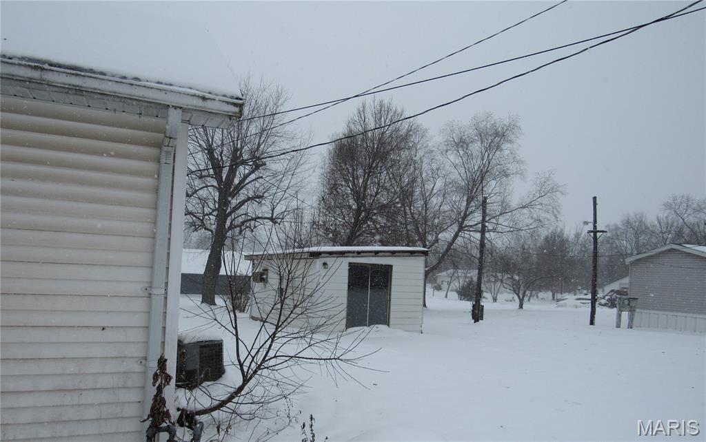 401 Grout Street White Hall, IL 62092 - Photo 3 of 9