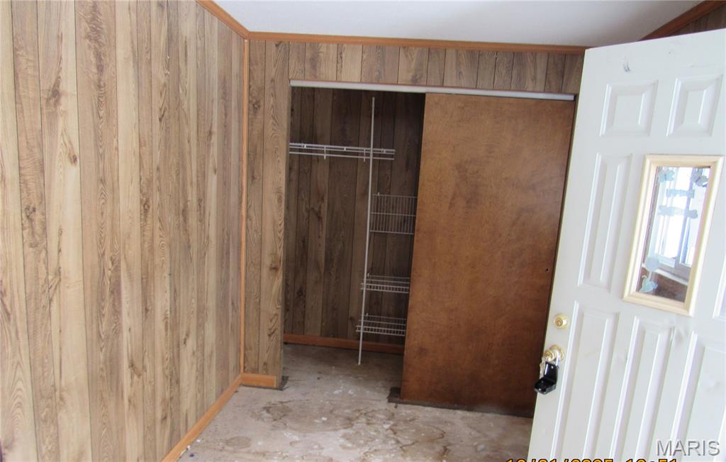 401 Grout Street White Hall, IL 62092 - Photo 5 of 9