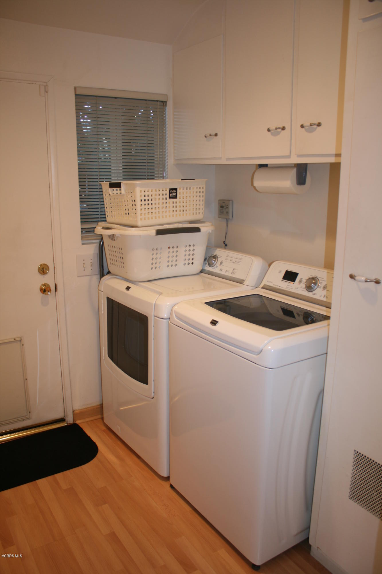 9915 Bothwell Road Northridge, CA 91324 - Photo 18 of 43 Laundry