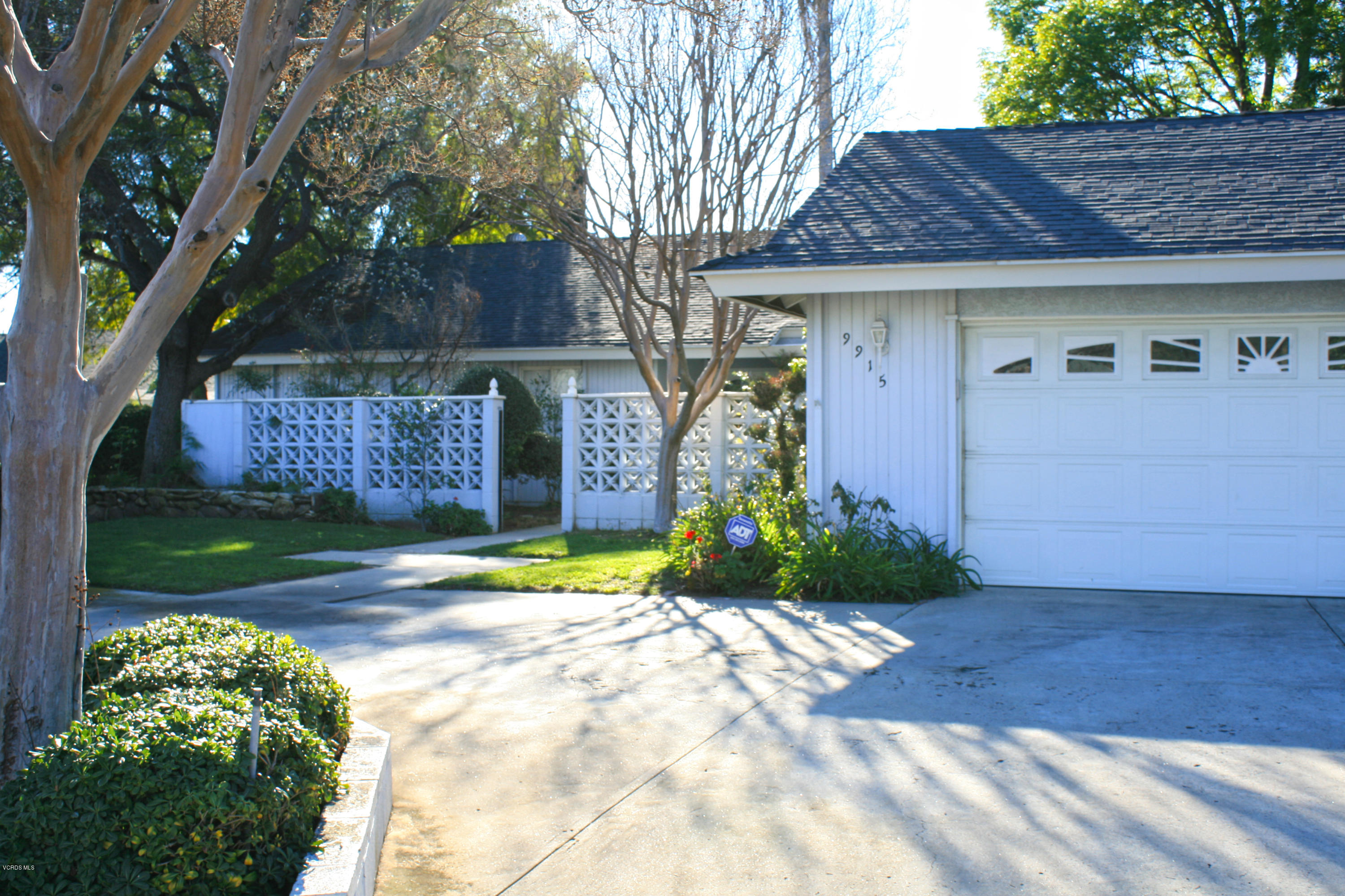 9915 Bothwell Road Northridge, CA 91324 - Photo 4 of 43 Front (12)