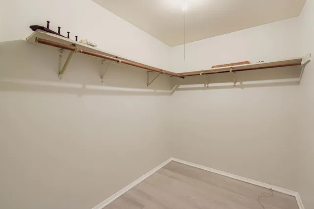 $339,900 | 9413 Meadow Lane, Des Plaines, IL 60016