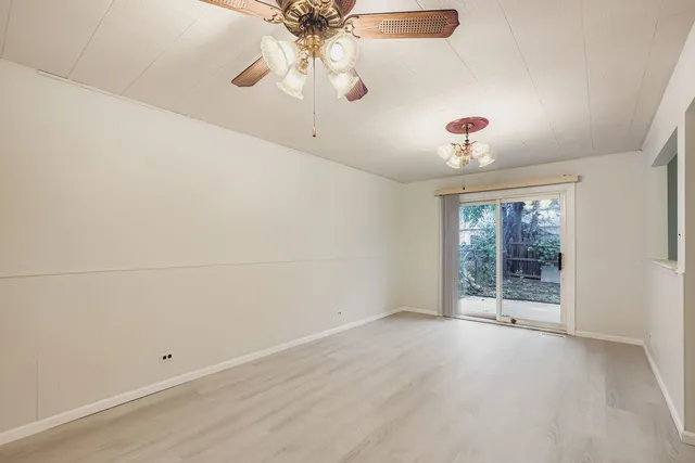 $339,900 | 9413 Meadow Lane, Des Plaines, IL 60016