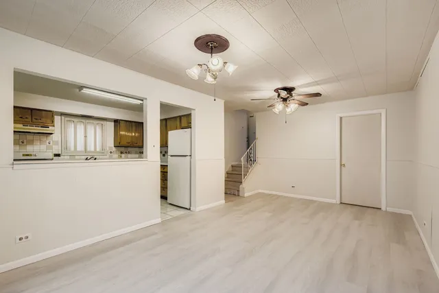 $339,900 | 9413 Meadow Lane, Des Plaines, IL 60016