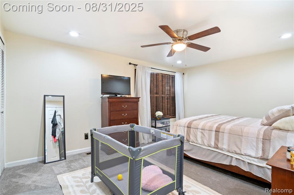 24873 Greenhill Road Warren, MI 48091 - Photo 13 of 22