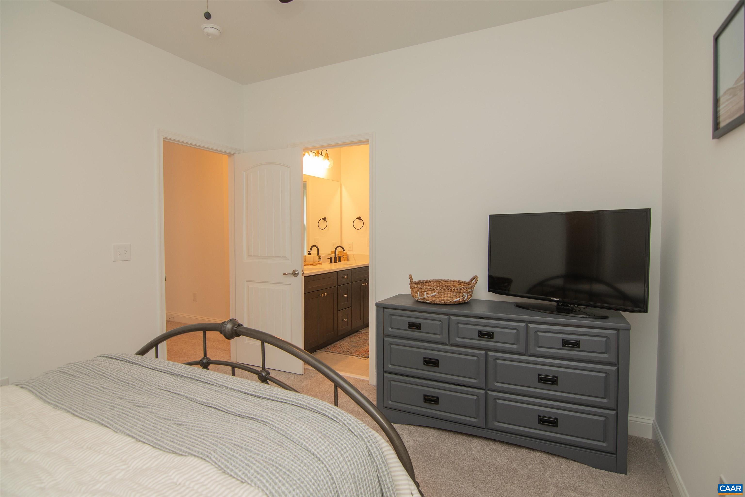 53 Chamberlain Loop Lexington, VA 24450 - Photo 19 of 42 Gallery Image 19