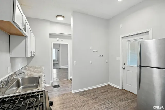 $124,900 | 325 Kirkwood Boulevard, Davenport, IA 52803