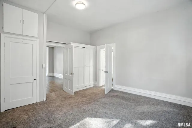 $124,900 | 325 Kirkwood Boulevard, Davenport, IA 52803