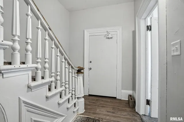 $124,900 | 325 Kirkwood Boulevard, Davenport, IA 52803