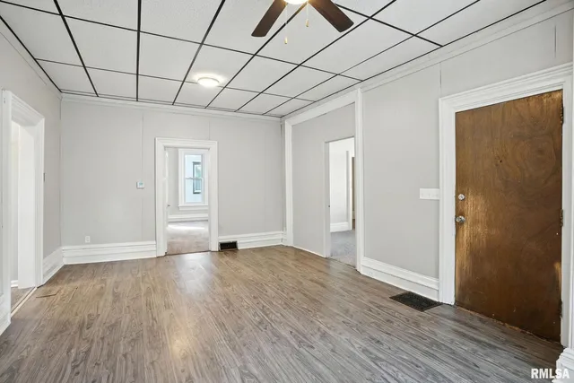 $124,900 | 325 Kirkwood Boulevard, Davenport, IA 52803