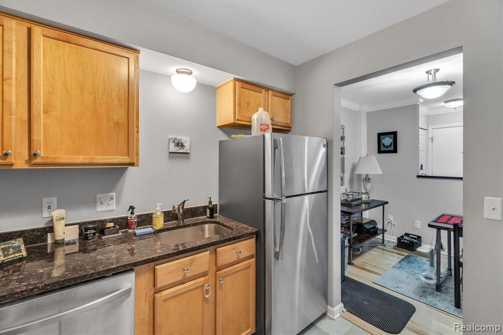 1121 Tienken Court, Unit 217 Rochester Hills, MI 48306 - Photo 13 of 23
