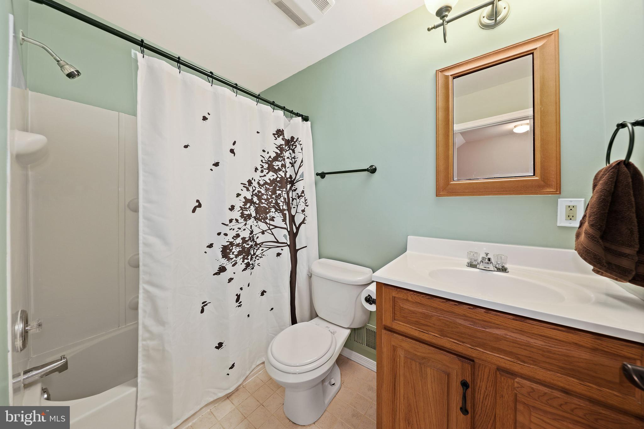 3804 Briars Road Olney, MD 20832 - Photo 19 of 31 Second Full Bath