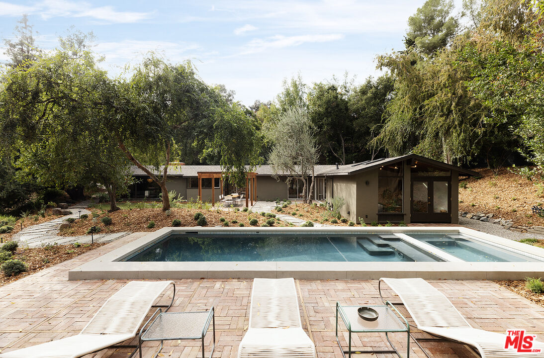 390 North San Rafael Avenue Pasadena, CA 91105 - Photo 33 of 39 a view of swimming pool with patio