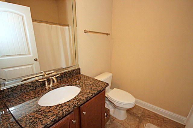 10610 Orkney Way Daphne, AL 36527 - Photo 7 of 20 Guest Bath