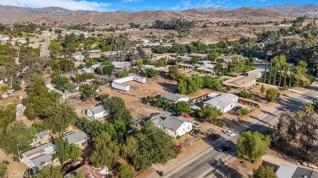 $575,000 | 27068 Jarvis Street, Perris, CA 92570