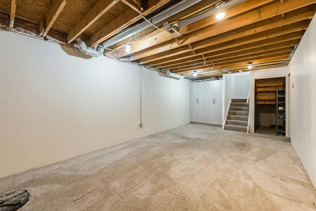 $329,000 | 2434 Mulberry Court, Ann Arbor, MI 48104