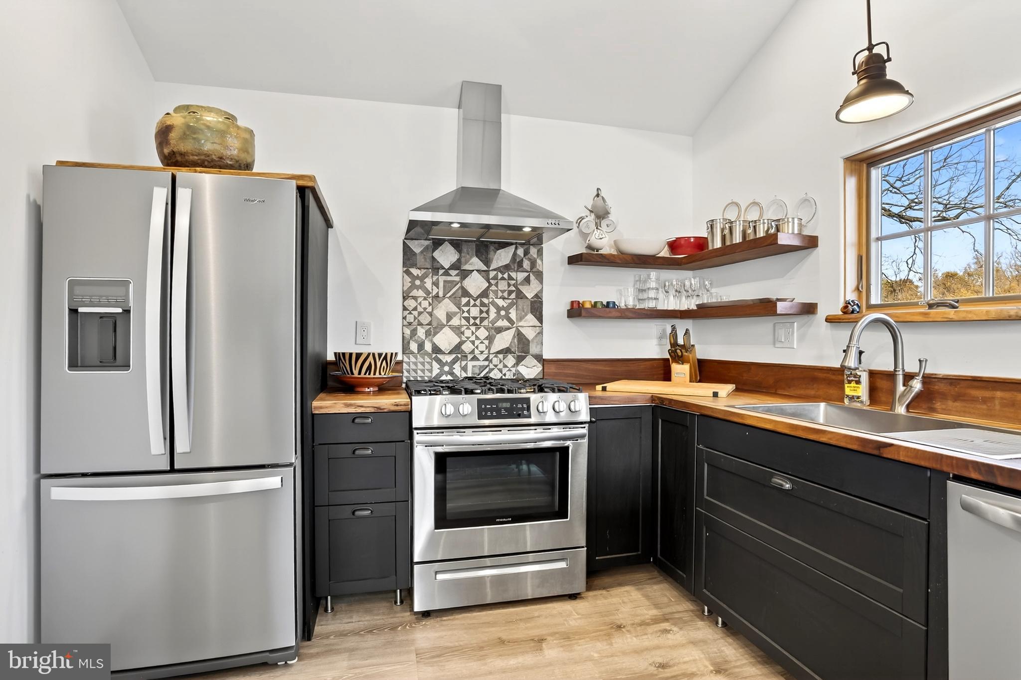 621 Sugars Bridge Road West Chester, PA 19380 - Photo 9 of 27 1-Bed Walkup Apartment