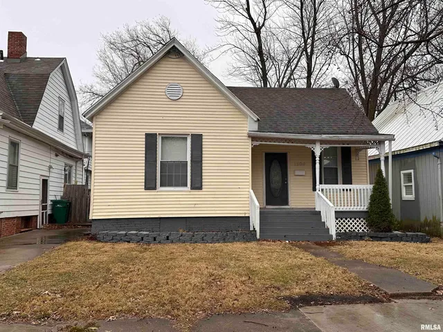 $114,900 | 1304 South Walnut Street, Springfield, IL 62704