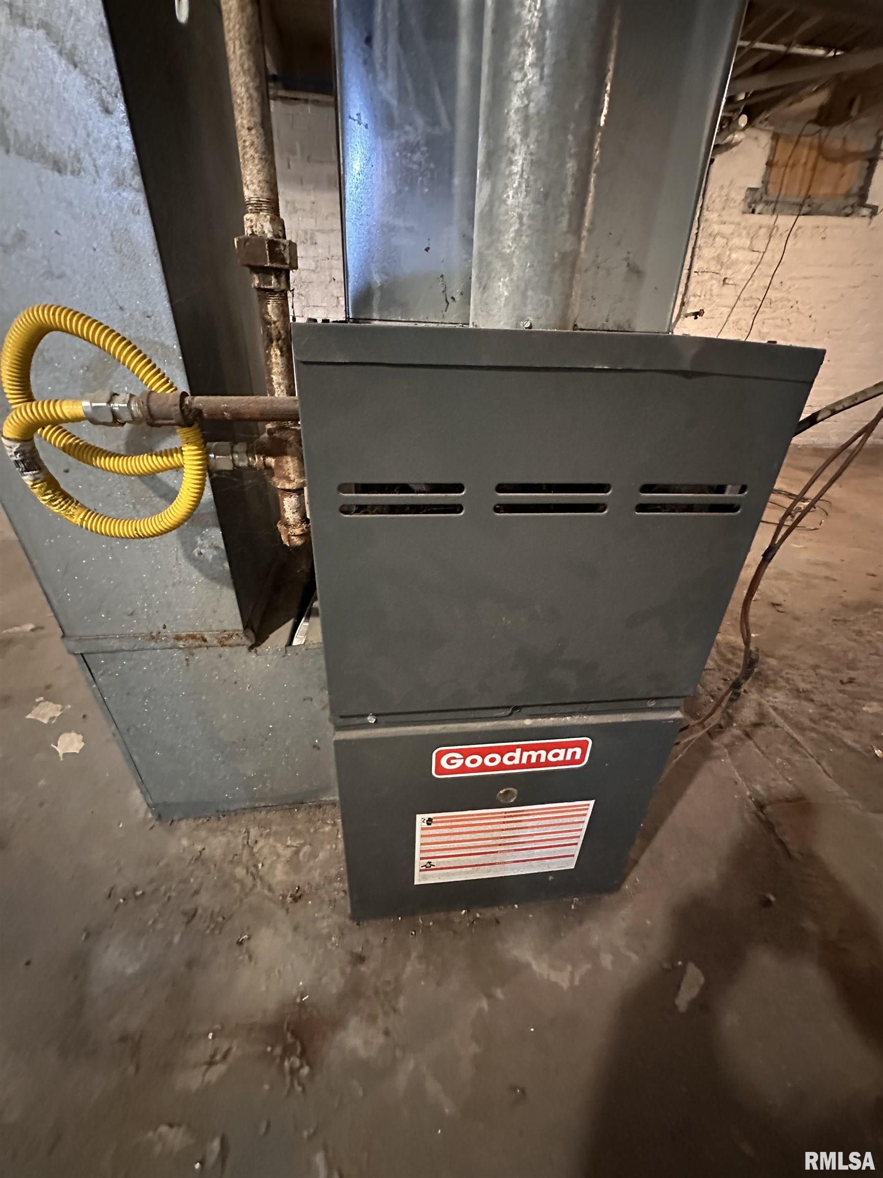 1304 South Walnut Street Springfield, IL 62704 - Photo 8 of 11