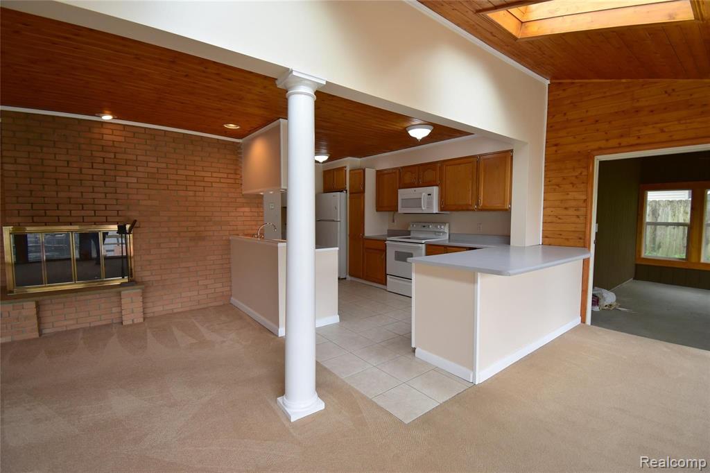 1826 Darwin Road Pinckney, MI 48169 - Photo 5 of 26