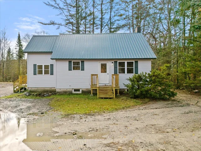 $389,900 | 296 Western Avenue, Dixmont, ME 04932