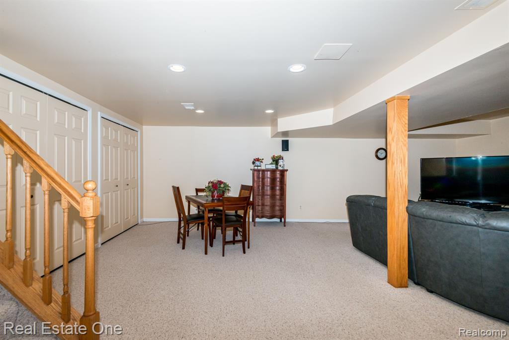 41344 Beacon Road Novi, MI 48375 - Photo 70 of 78