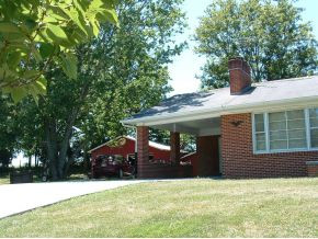 115 Broom Factory Road Greeneville, TN 37743 - Photo 7 of 11 Nice Carport