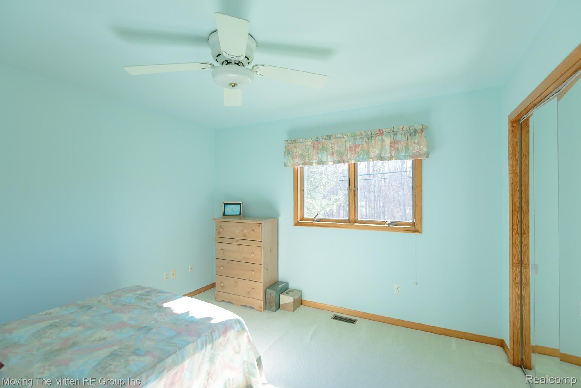 40900 Robbe Road Belleville, MI 48111 - Photo 31 of 55 40900_robbe-5.jpg