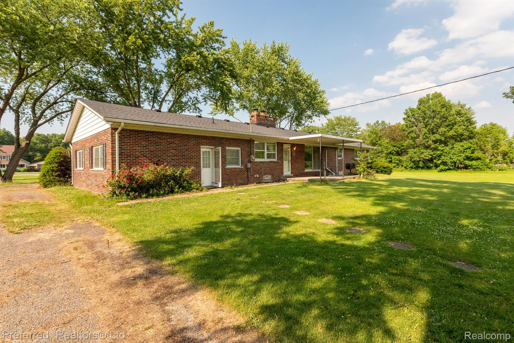33721 Willow Road New Boston, MI 48164 - Photo 26 of 41 Gallery Image 26