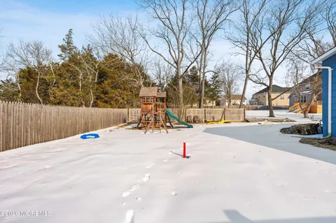 $480,000 | 392 Suburban Drive, Toms River, NJ 08753