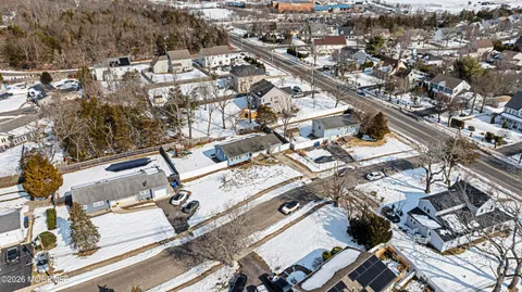 $480,000 | 392 Suburban Drive, Toms River, NJ 08753