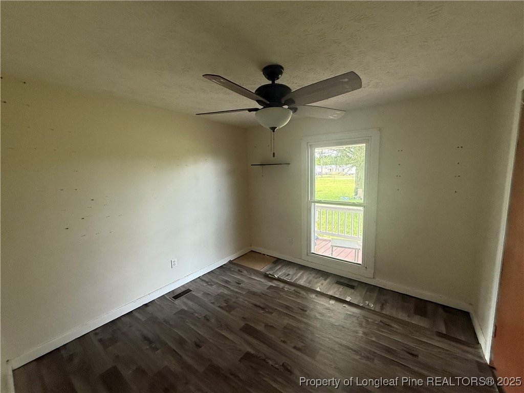 2302 Odom Road Hope Mills, NC 28348 - Photo 6 of 10