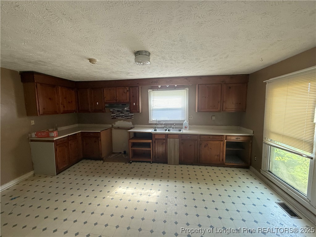 2302 Odom Road Hope Mills, NC 28348 - Photo 9 of 10