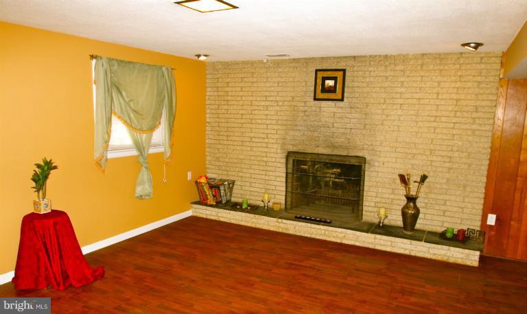 6814 Barton Road Hyattsville, MD 20784 - Photo 17 of 23 Interior (General)