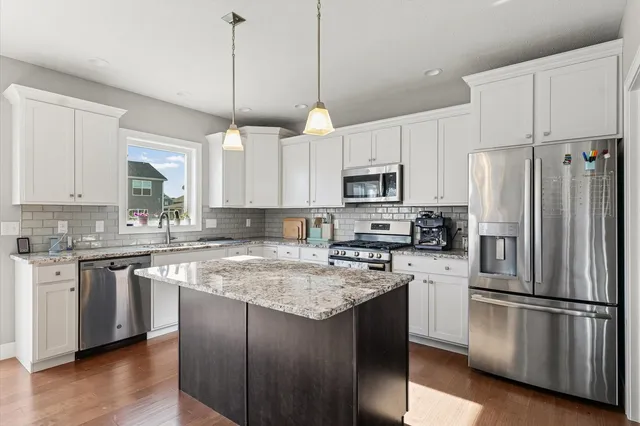 $425,000 | 205 Gailardio, Savoy, IL 61874