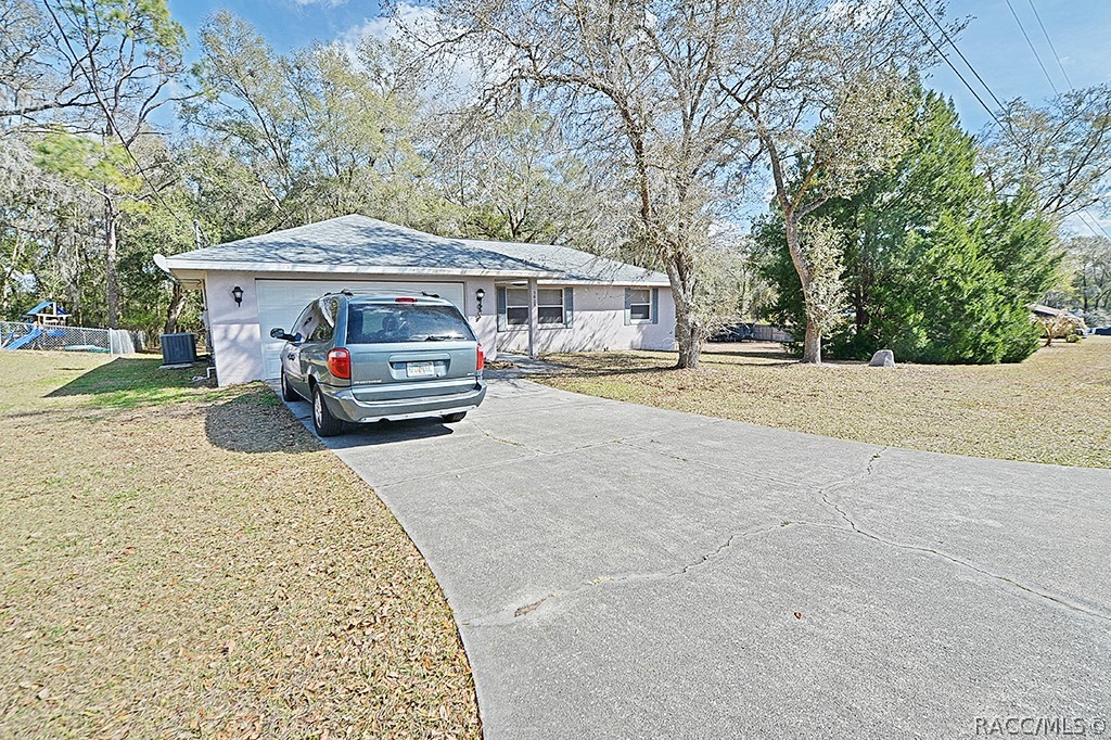 5025 South Hummingbird Avenue Inverness, FL 34452 - Photo 3 of 30
