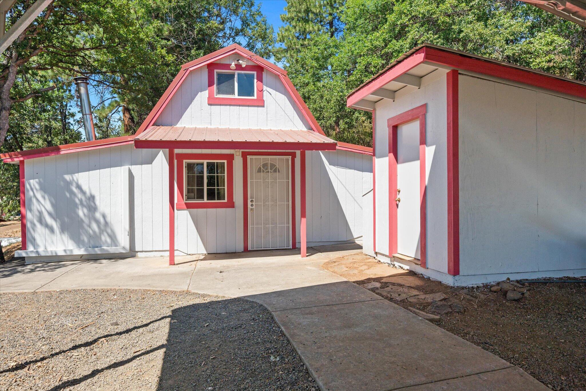 30075 Day Road McArthur, CA 96056 - Photo 1 of 37 01-BiggerFlow Real Estate Media-1